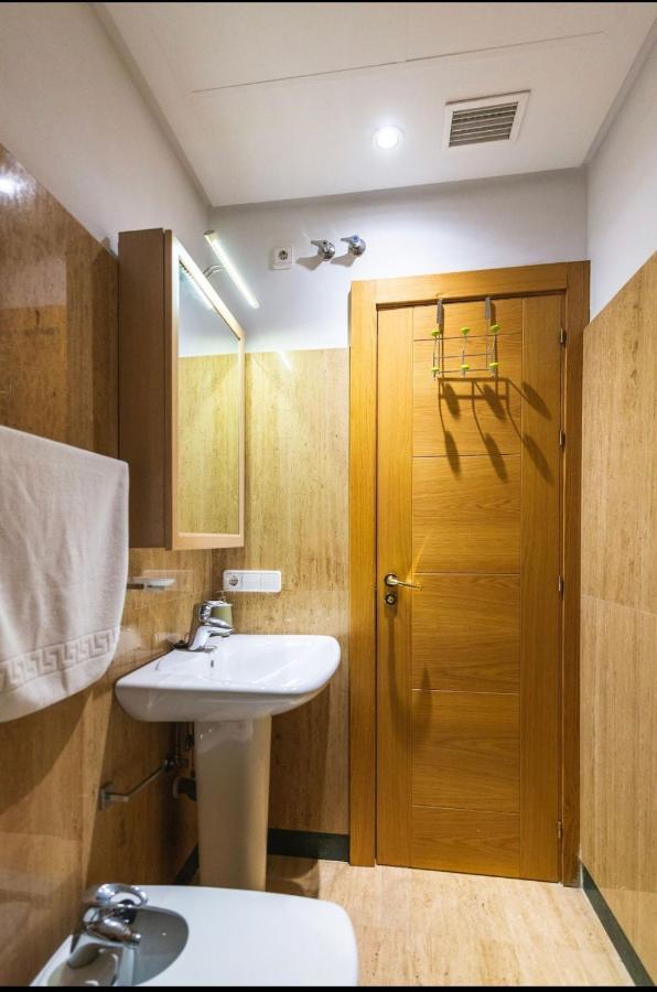 Adorable Apartamento Centro Granada Apartment Bagian luar foto